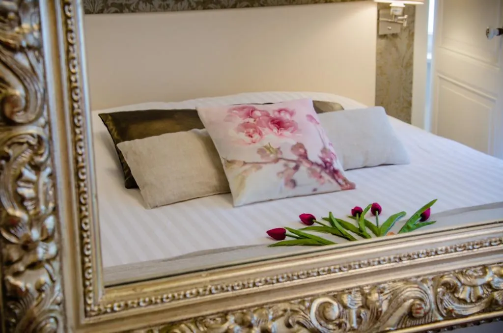 The White Queen B&B Bruges 3*,  Belgium
