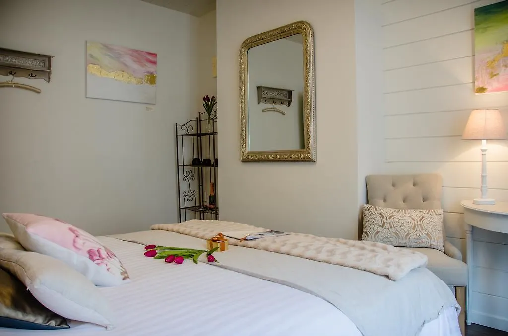 *** Bed & Breakfast The White Queen B&B Bruges Belgio